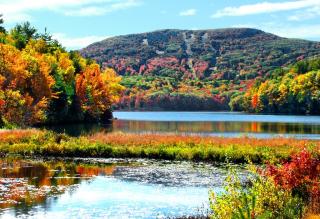 Fall view of Mt Wachusett